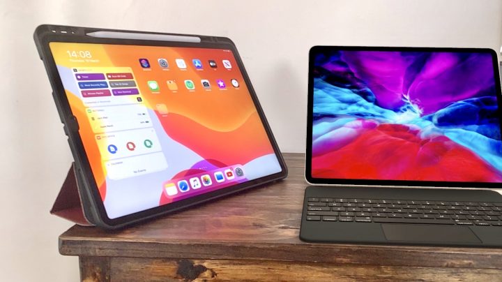 The iPad pro 2018 (left) and the iPad pro 2020